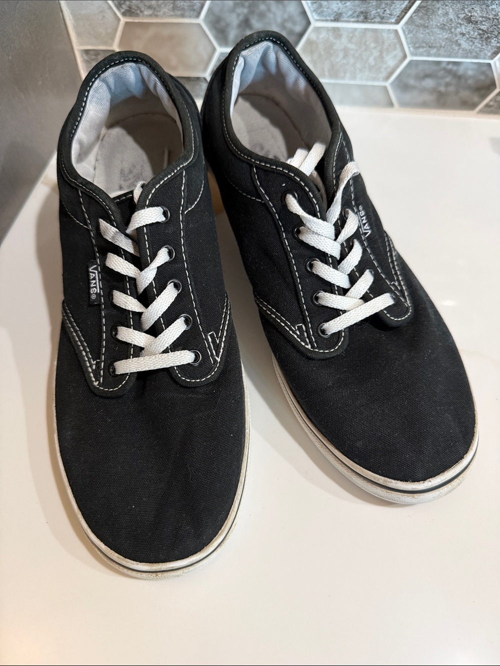 Women’s VANS Atwood Low Black Sneakers- Sz 9